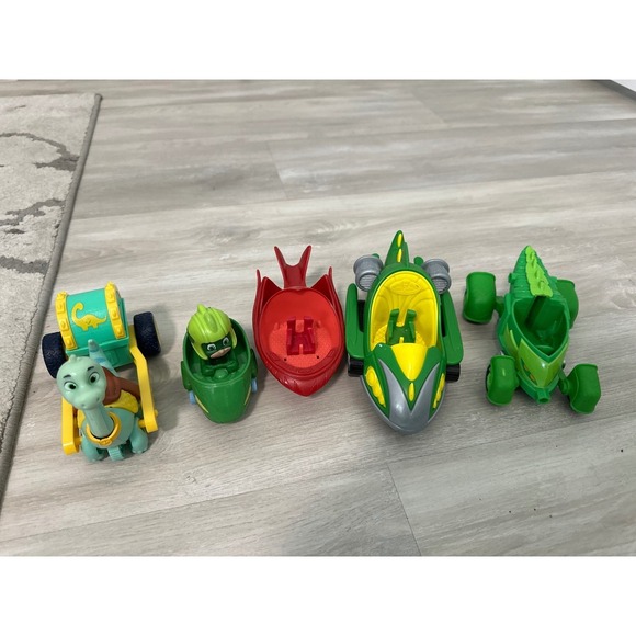 PJ Masks Toy Vehicles Gecko Mobile Cat Car Gekko An Yu Romeo Figures Lot - Picture 3 of 6